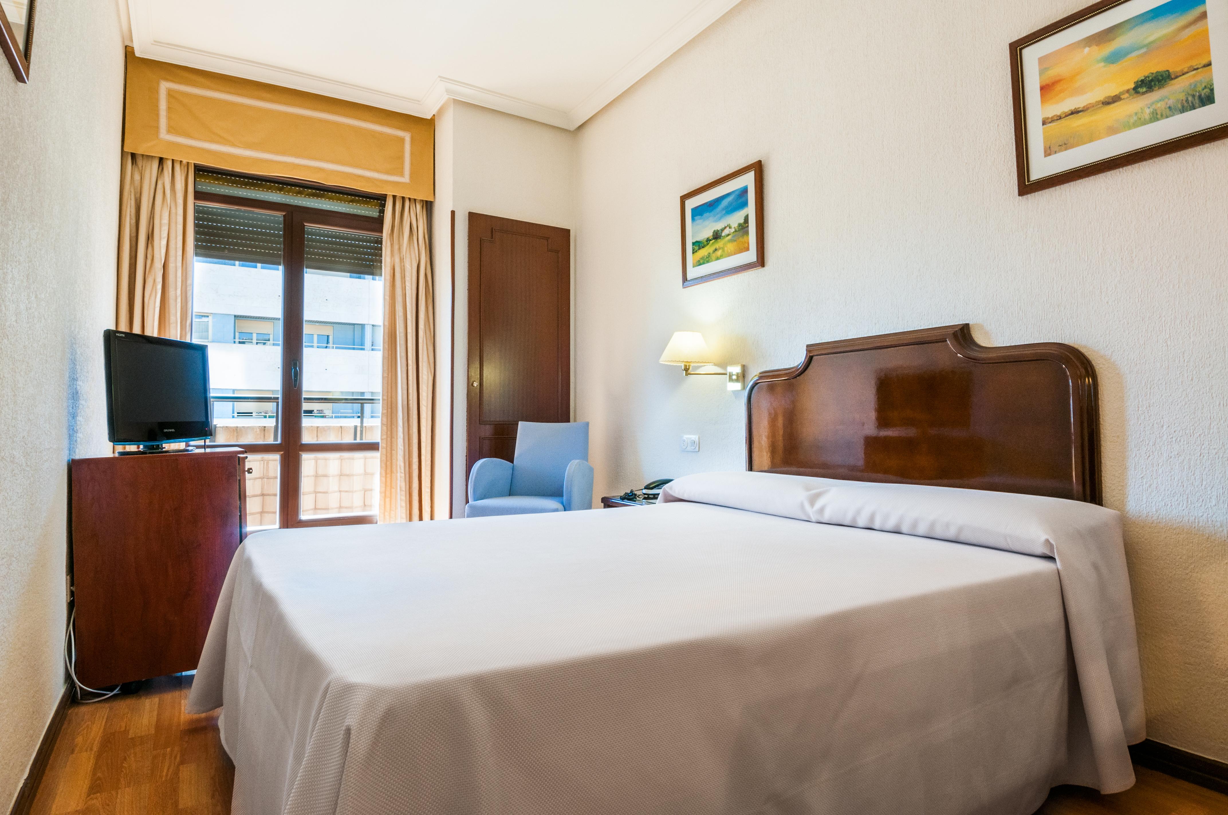 Hotel Alcantara Caceres Bagian luar foto
