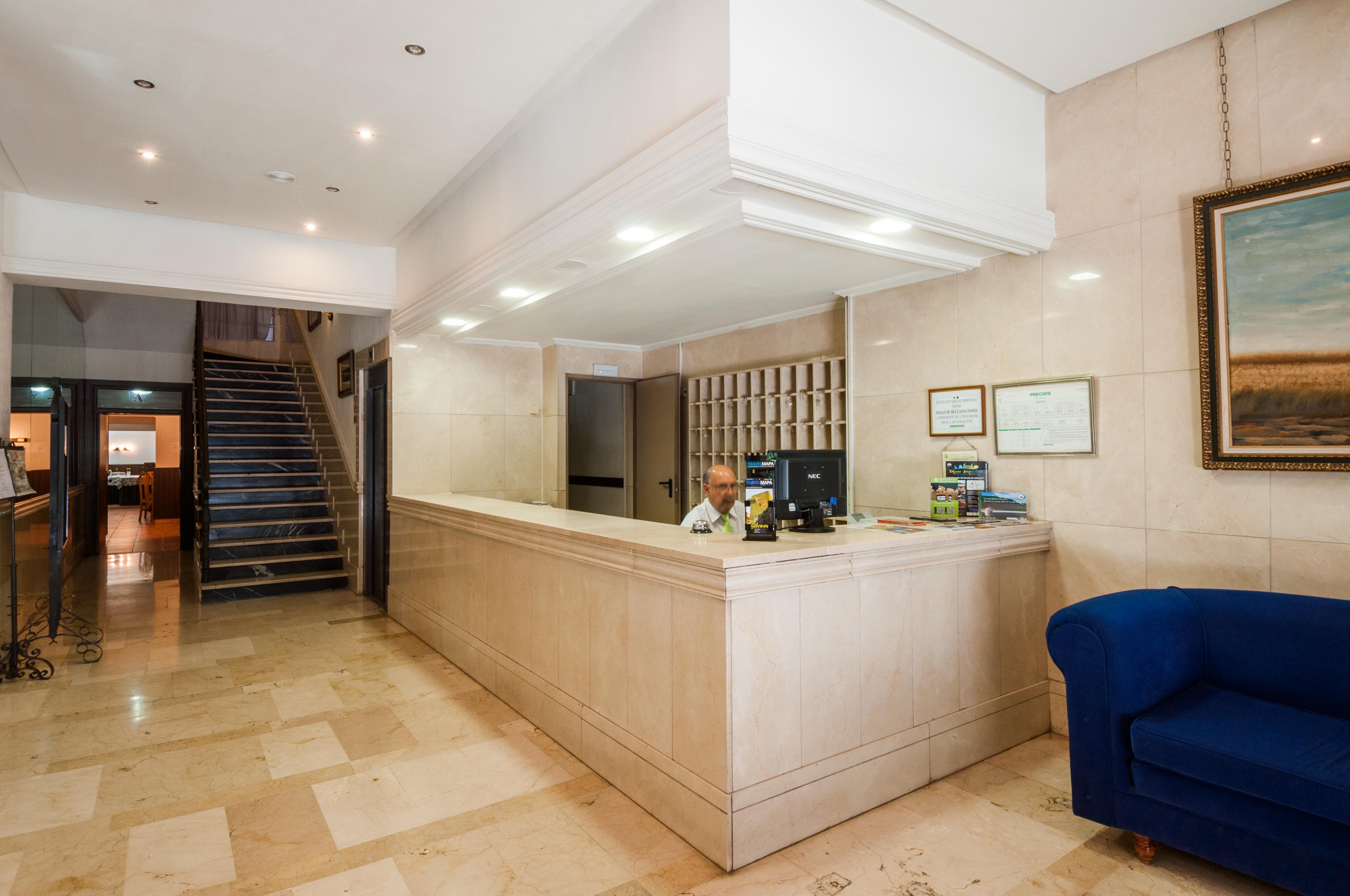 Hotel Alcantara Caceres Bagian luar foto