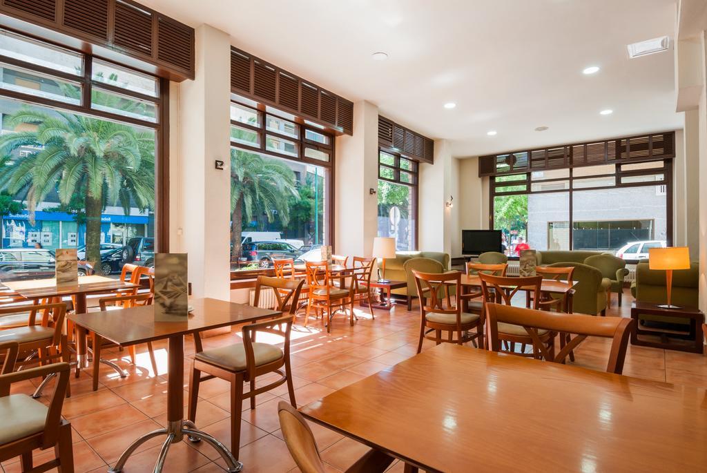 Hotel Alcantara Caceres Bagian luar foto