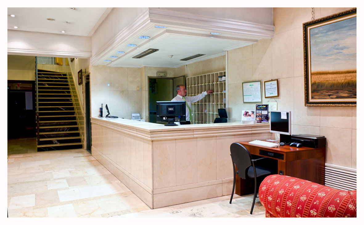 Hotel Alcantara Caceres Bagian luar foto