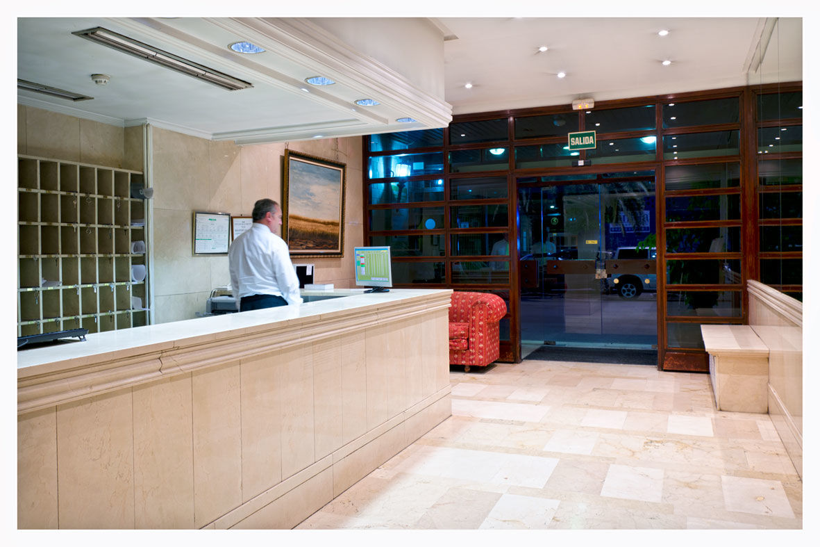 Hotel Alcantara Caceres Bagian luar foto